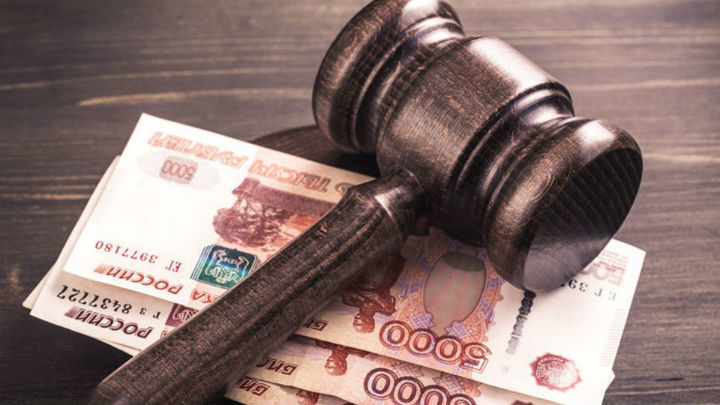 В Астраханской области директор МУП оплатил штрафы чужими деньгами