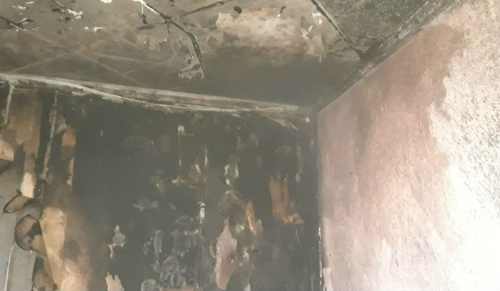 На пожаре в Астрахани пострадала пожилая женщина