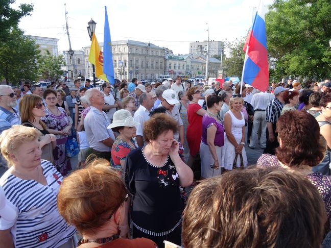 В Астрахани прошел митинг в поддержку референдума о выборах мэра