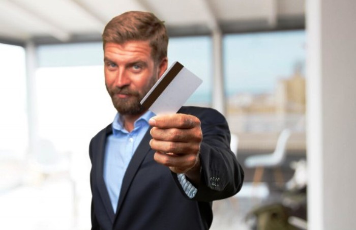 Астраханцы почти на треть больше стали жаловаться на банки