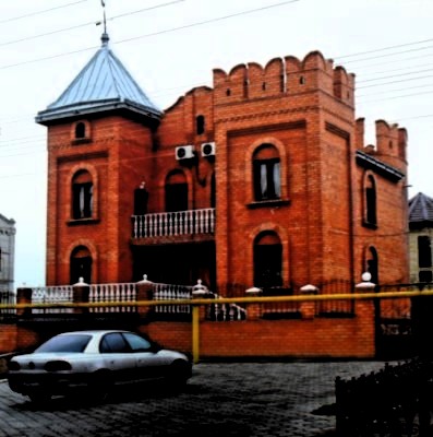 Как построить дом в Астрахани, лишиться его и остаться на улице с тремя детьми и четырьмя миллионами долга...