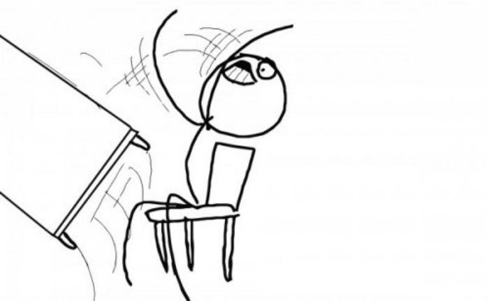 Психанул: астраханец выбросил электросамокат в Волгу