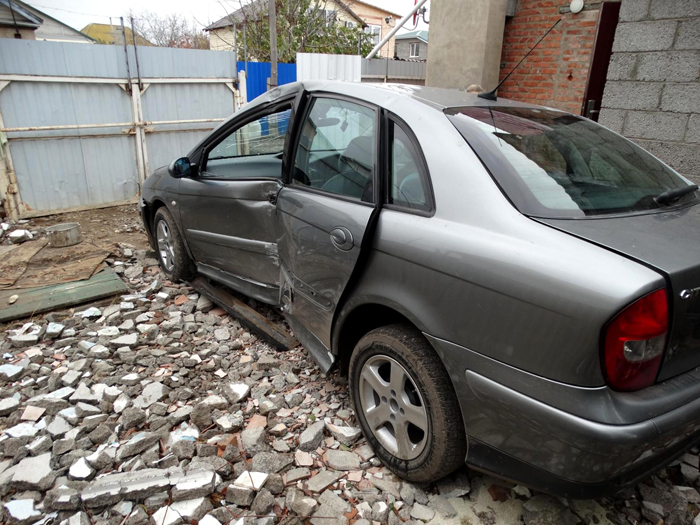 Собрал букет: в Астрахани пьяный водитель без прав сбил велосипедиста и скрылся