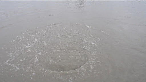 Подробности истории с затонувшей лодкой в Астраханской области