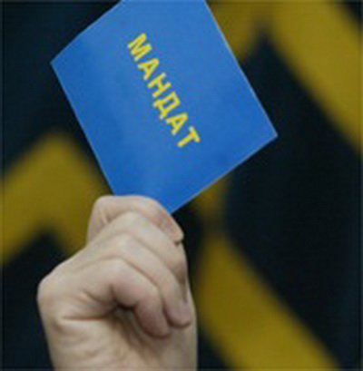 Мандат Олега Шеина передали Александру Каманину