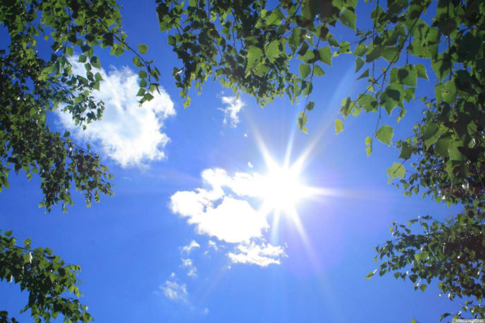 Сегодня в Астрахани по-летнему жарко