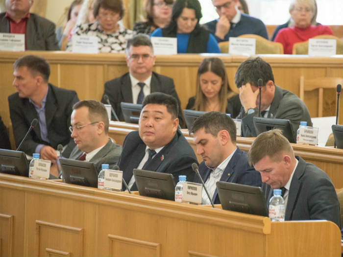 Игорь Мартынов: «Отмена сроков внесения кандидатов на ключевые посты в правительстве региона обеспечит соблюдение баланса полномочий разных ветвей власти»