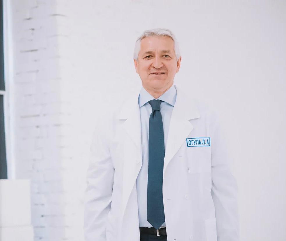 Депутат Госдумы Леонид Огуль: С праздником, наши защитники в белых халатах!