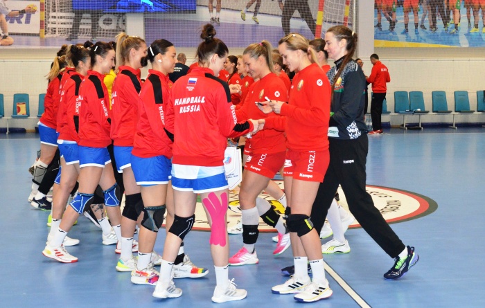 В товарищеских матчах Беларуси и России гандболистки «Астраханочки» сыграли за обе сборные