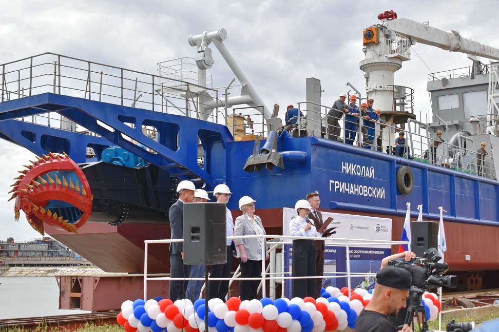 Астраханские корабелы спустили на воду «Николая Гричановского»