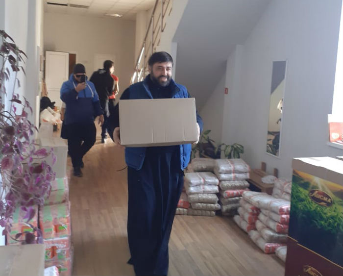 В Астрахани накормят 400 голодных семей