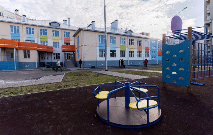 В Астрахани отремонтировали подъездные пути к строящемуся детскому саду