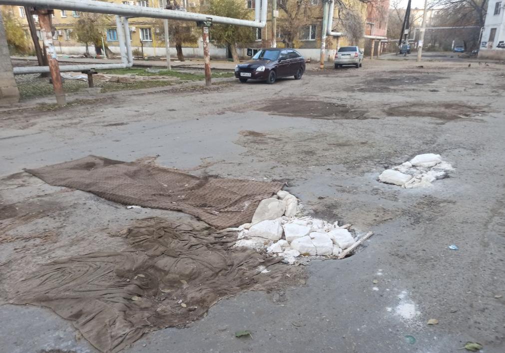 На улице Татищева - новый этап "коврового" ремонта