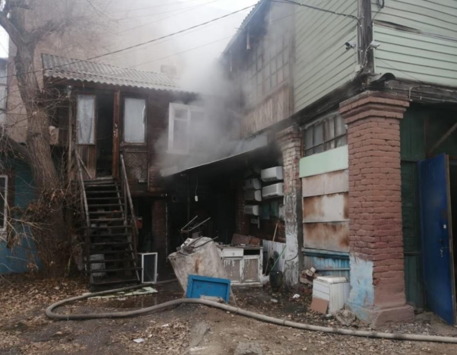 В Астраханской области за сутки произошло 11 пожаров, три серьезных