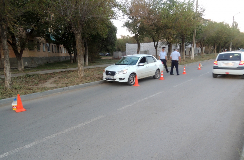 В Астраханской области 7-летний мальчик попал под машину