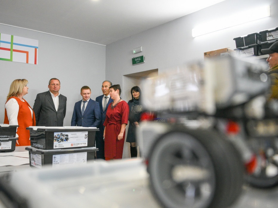 Школьники из астраханской глубинки успешно занимаются робототехникой