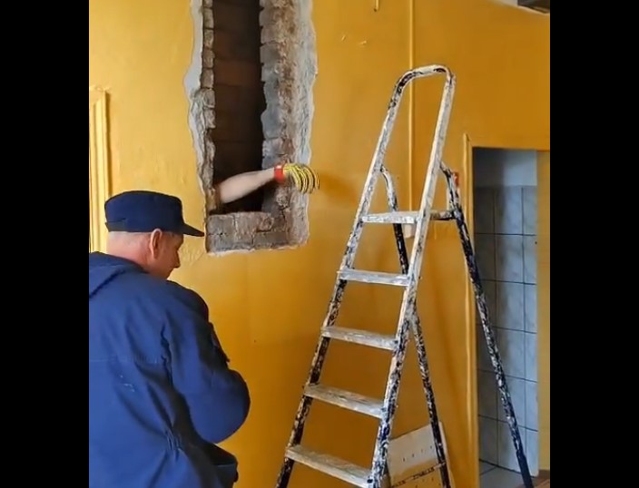 Жуткие звуки из вентиляции переполошили школу на окраине Астрахани