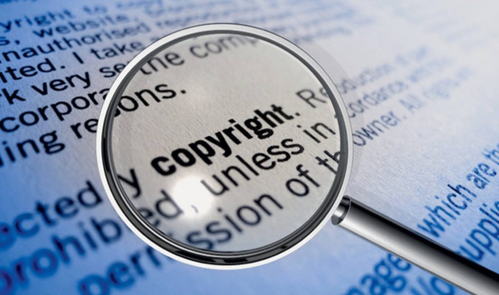 Астраханец продавал диски с фильмами за спиной у крупной кинокомпании