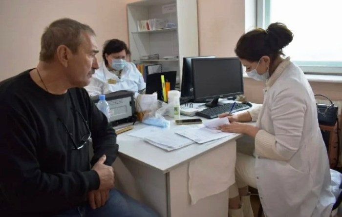 Как на праздничные дни в Астрахани будут работать врачи и медучреждения