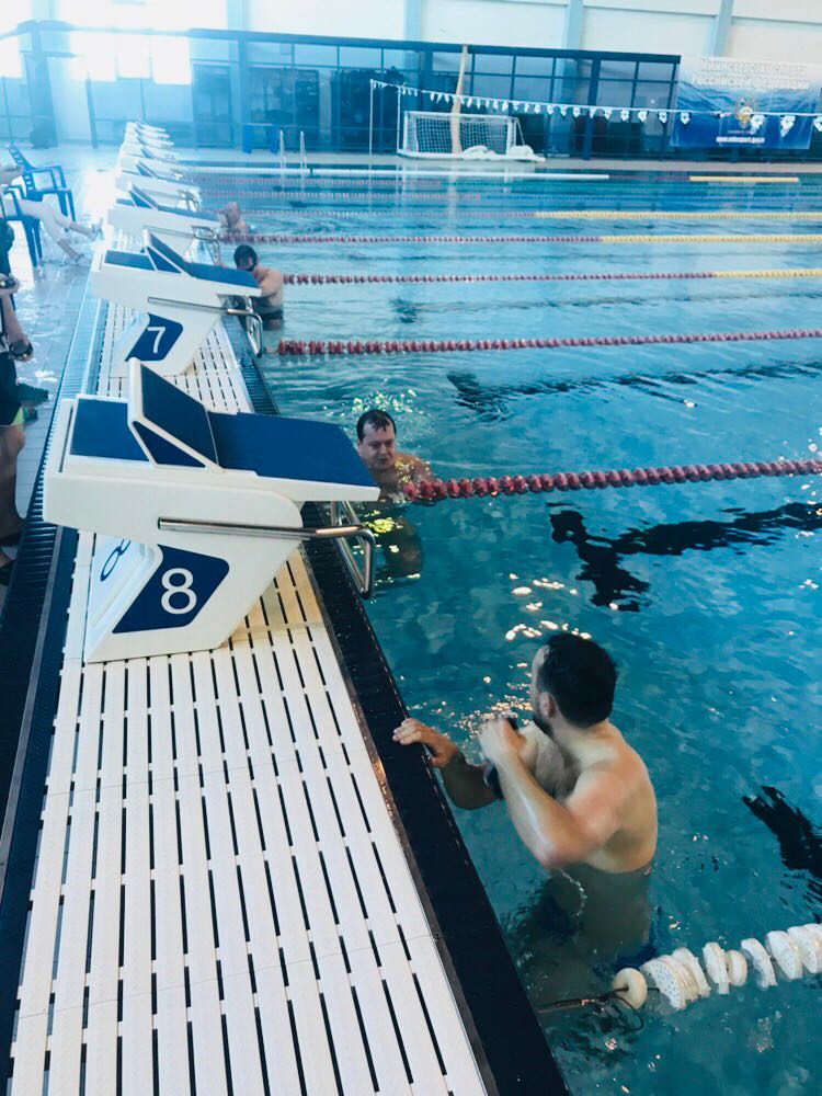 Только один астраханский министр не сдал нормы ГТО по плаванию 