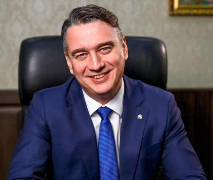 Астраханский Сбербанк поздравляет жителей региона с Новым годом