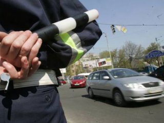 ЗА ПОПЫТКУ ДАТЬ ГАИШНИКУ ТЫСЯЧУ АСТРАХАНЦА ОШТРАФОВАЛИ НА 30 ТЫСЯЧ РУБЛЕЙ