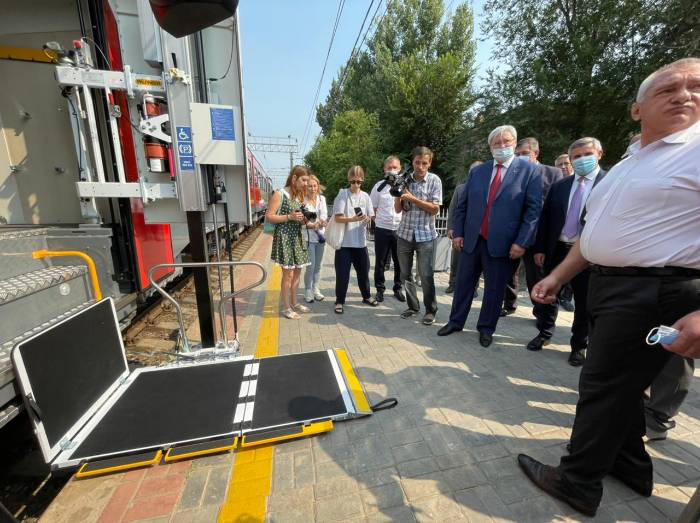 Презентация нового рельсового автобуса РА3 "Орлан" состоялась в Астрахани​