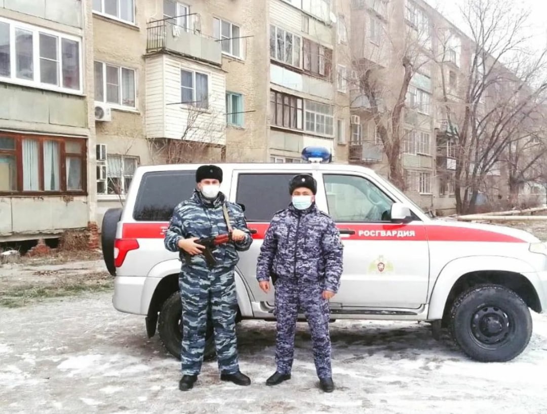 Астраханские росгвардейцы по горячим следам задержали трёх воров