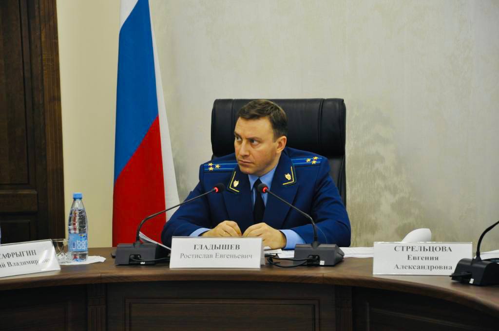 Первый заместитель прокурора области встретится с астраханцами