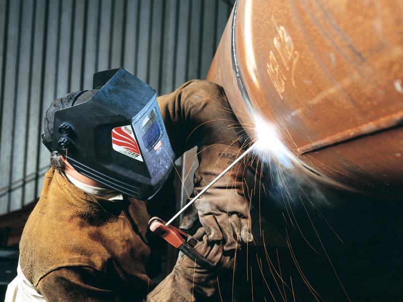 В Астрахани расследуется дело о гибели сварщика на территории завода