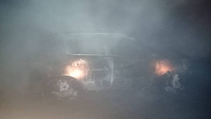 Астраханец сгорел в собственном автомобиле во время отдыха на берегу
