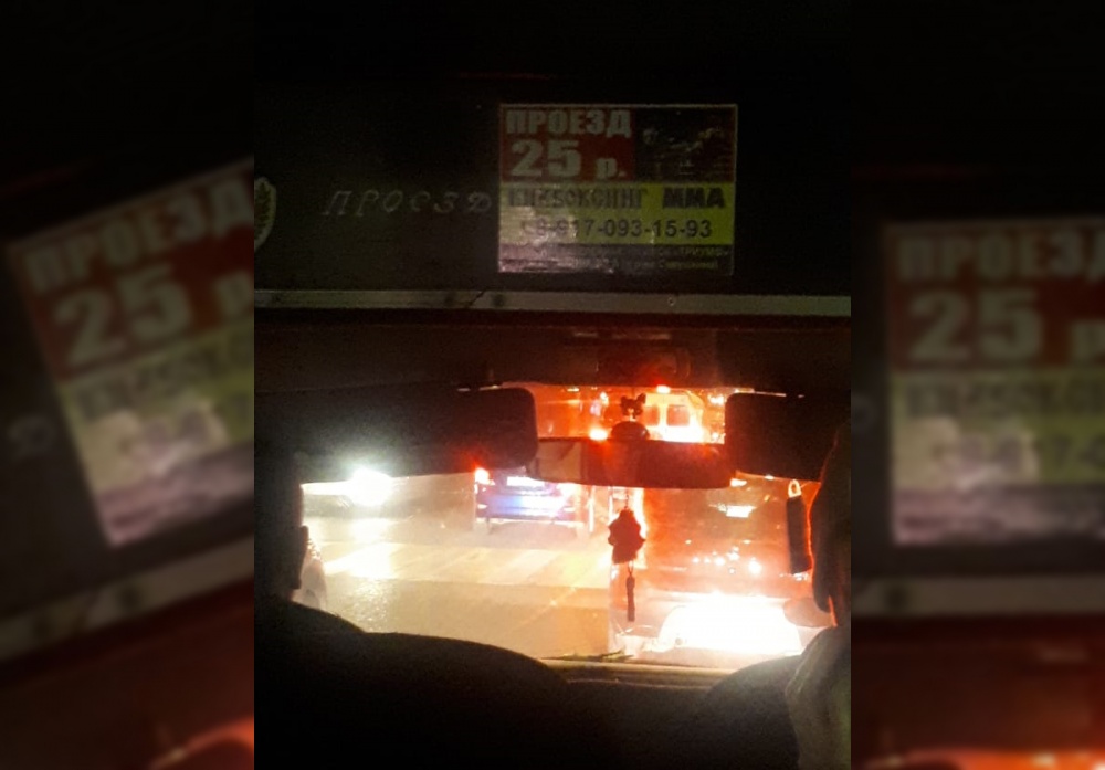 В астраханских маршрутках наклеили новые цены за проезд - 25 рублей