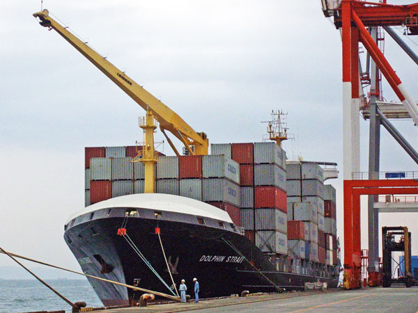 Астраханские депутаты вступились за мореплавателей 