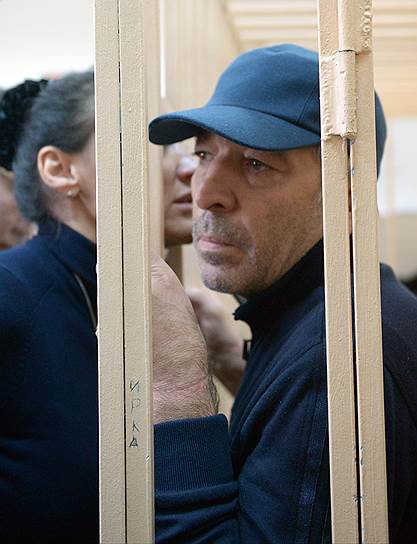 В Дагестане арестованы председатель правительства и его замы