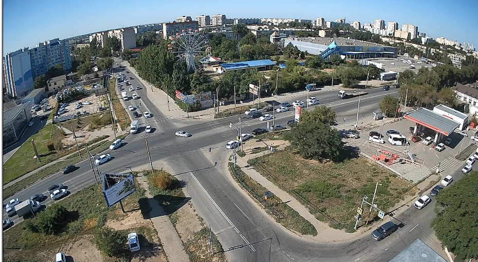 Прощай, очередь: астраханцы заправляются бензином без проблем