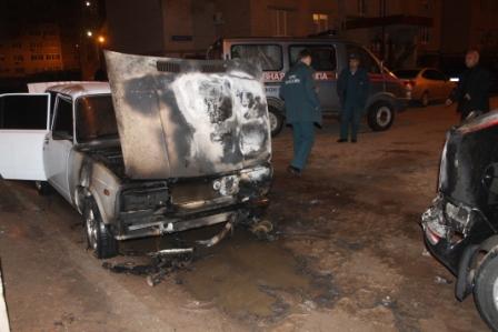 Сегодня ночью в Астраханской области сгорело три автомобиля