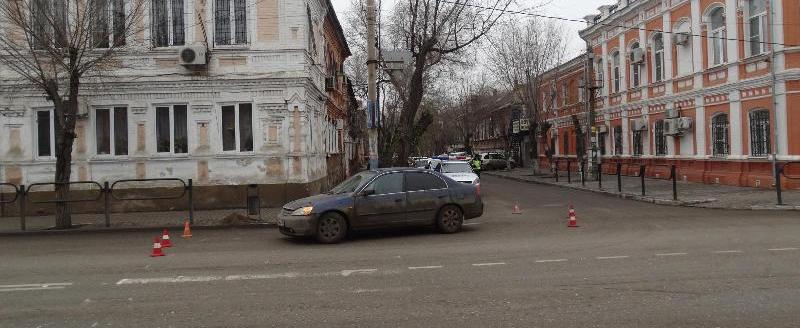 В Астрахани пенсионерка попала под колеса иномарки на "зебре"