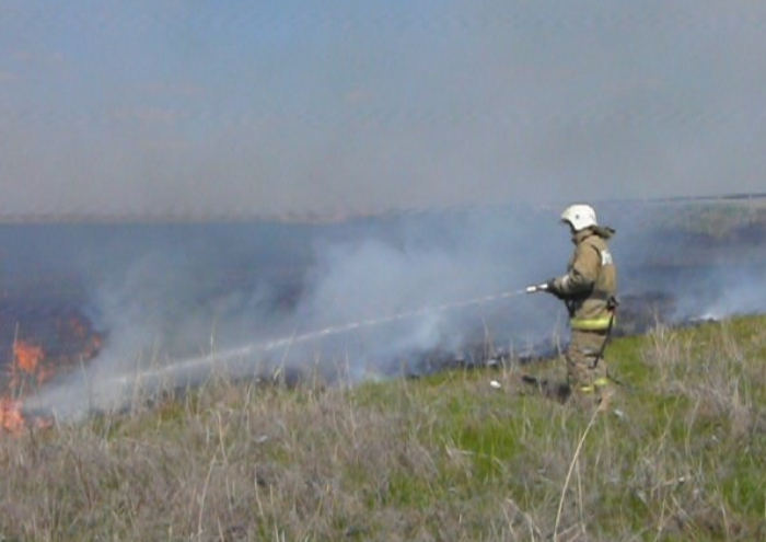 МЧС предупреждает о чрезвычайной пожароопасности﻿ в двух районах Астраханской области