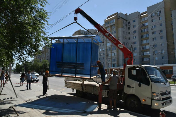 100 новых остановочных павильонов появятся в этом году в Астрахани