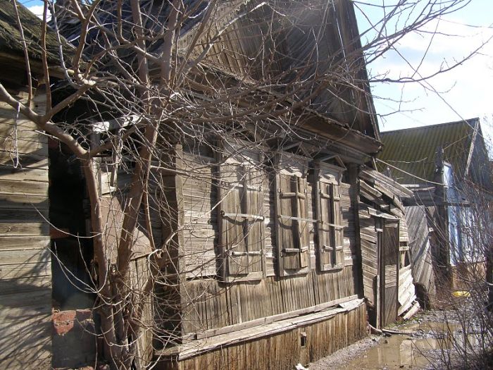 Областной суд поддержал требование прокуратуры снести больше тысячи ветхих домов в Астрахани