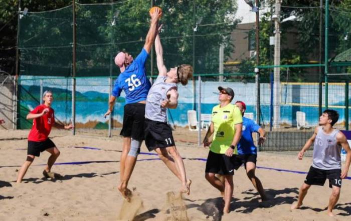 Астраханские пляжники оказались не очень «гостеприимны» в домашнем туре чемпионата России