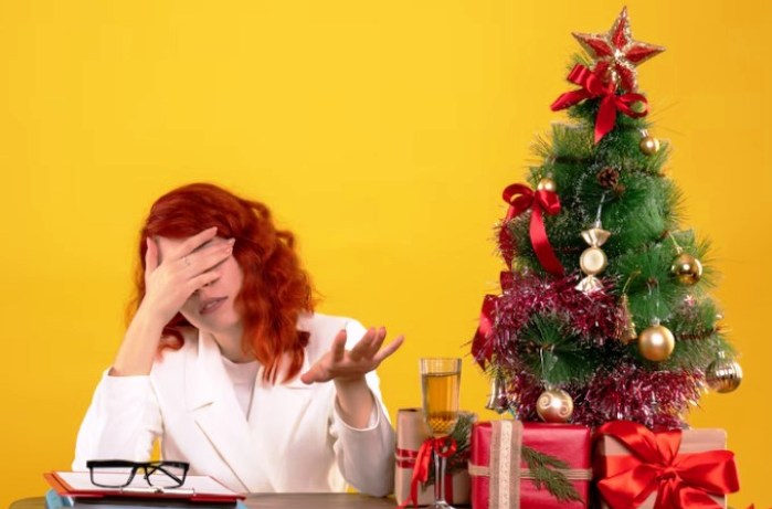 Каждый двенадцатый из опрошенных астраханцев встретит Новый год  негативно