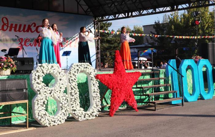 Игорь Бабушкин: Здесь развиваются новые предприятия и реализуются крупные инвестпроекты. Енотаевскому району – 100 лет