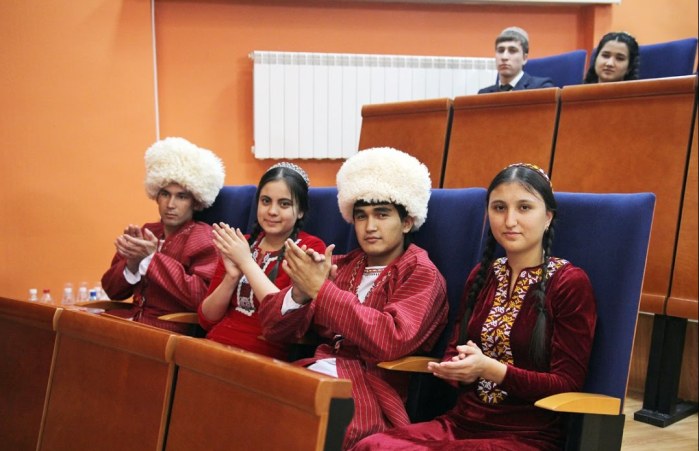 В астраханских вузах число студентов из Туркменистана выросло до 3000 человек