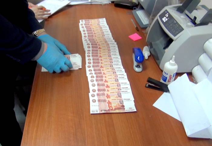 Астраханец обокрал многодетную семью