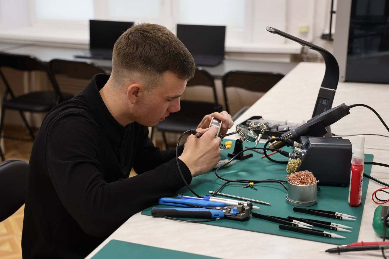 Молодых астраханцев приглашают стать операторами дронов и БПЛА