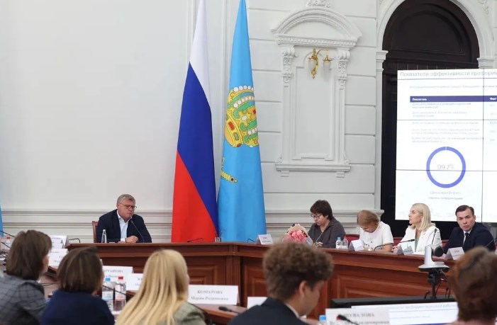 Совместными усилиями безработицу астраханской молодежи урезали почти впятеро