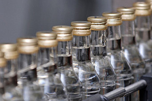 В Астрахань везли 24 000 литров спирта и 120 бутылок паленой водки