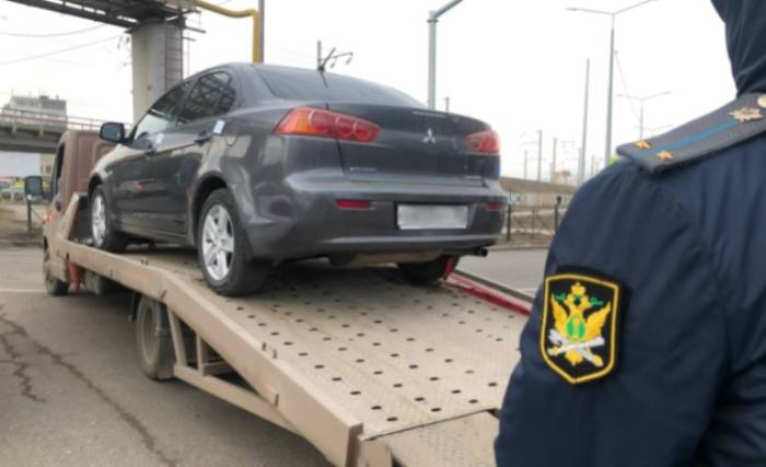 Судебные приставы и сотрудники ГИБДД устроили астраханским водителям неожиданный "сюрприз"