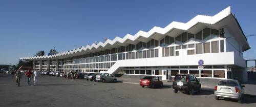 Реконструирована территория за астраханским железнодорожным вокзалом 